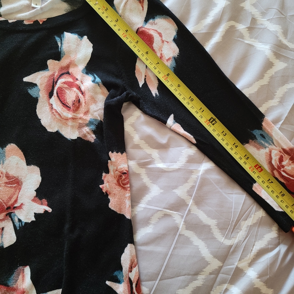 PETITE SWEATER - Picture 3 of 4